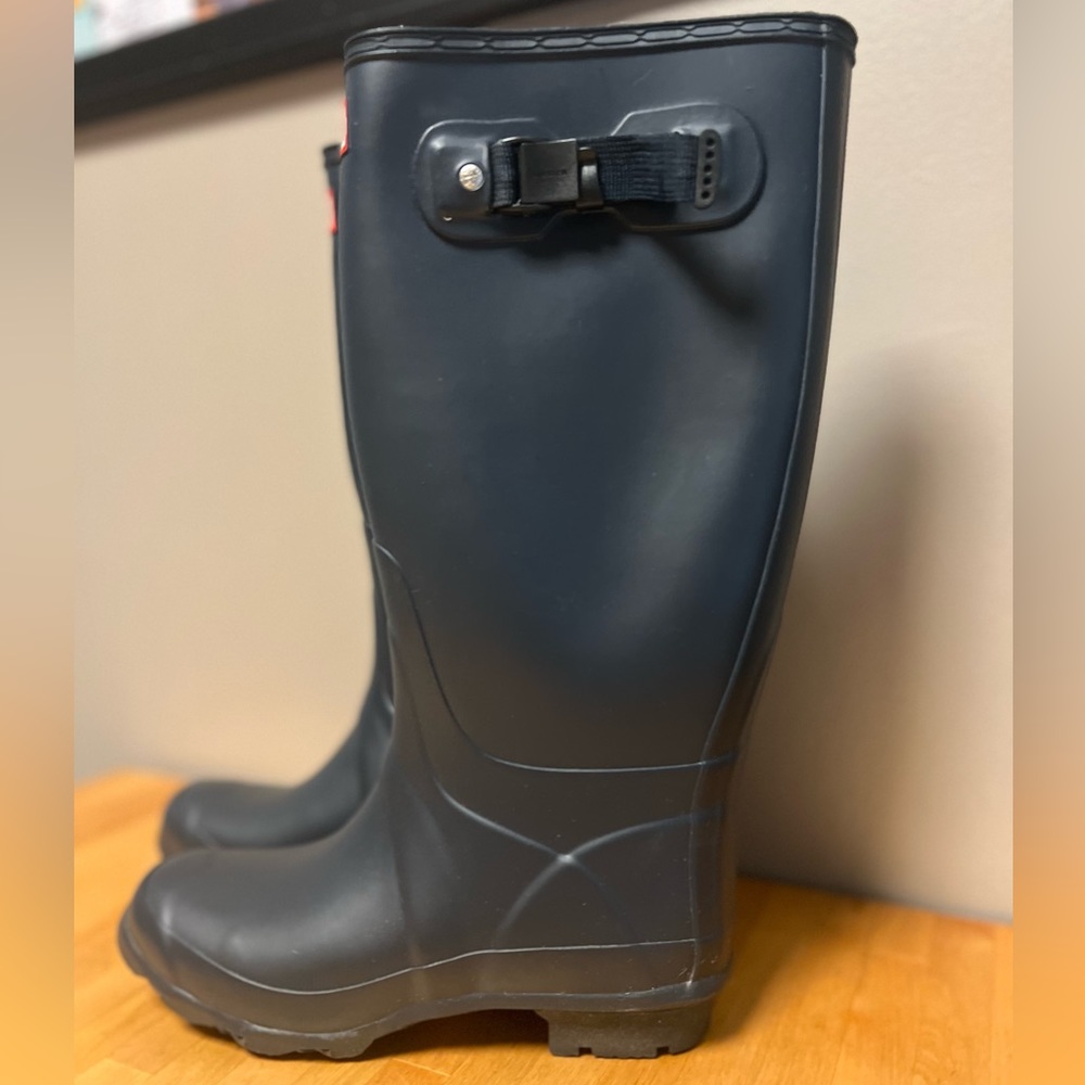 Hunter Tall Rain Boots Navy Sz 7